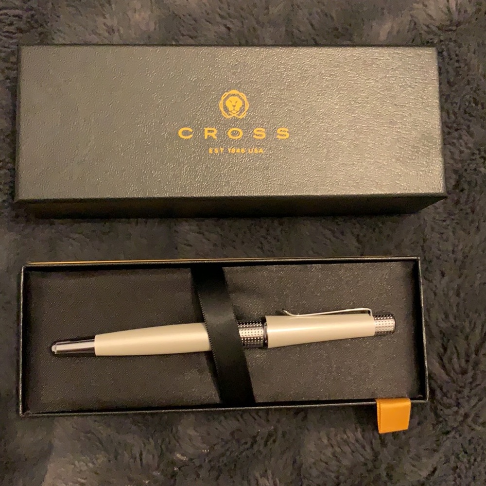 CROSS pen